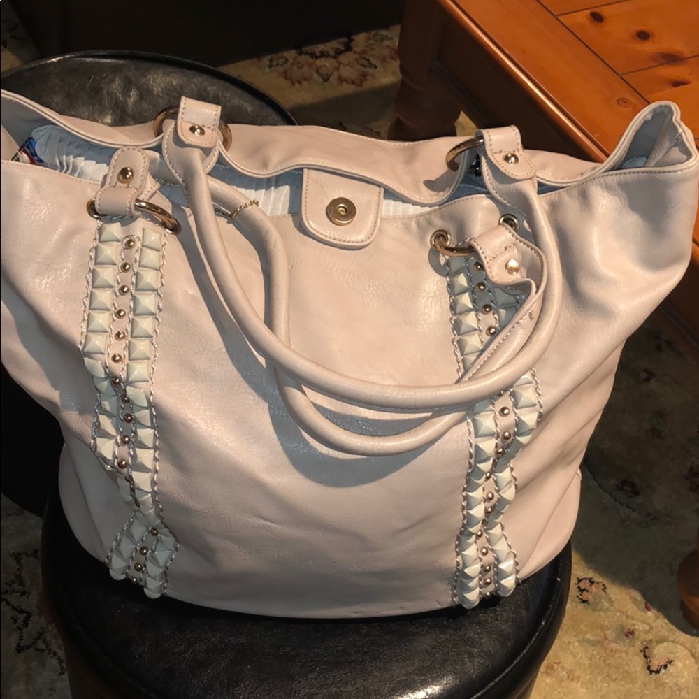 Hand bag